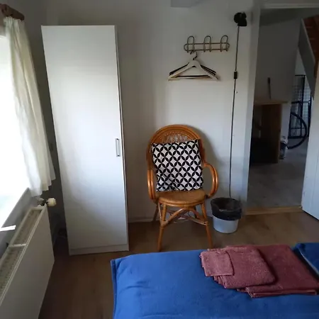 Cozy & Spacious For 4 Single Beds Prázdninový dům *