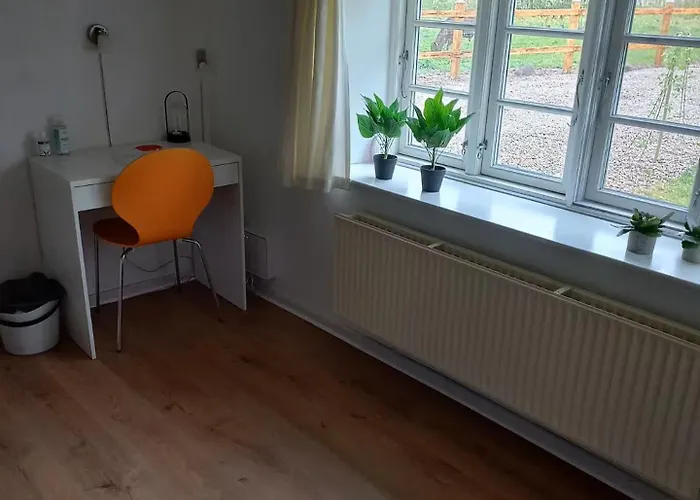 Semesterbostad Cozy & Spacious For 4 Single Beds *